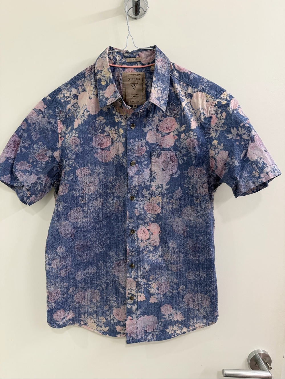 GUESS Blue and Pink Floral Short Sleeve Button-Down Shirt